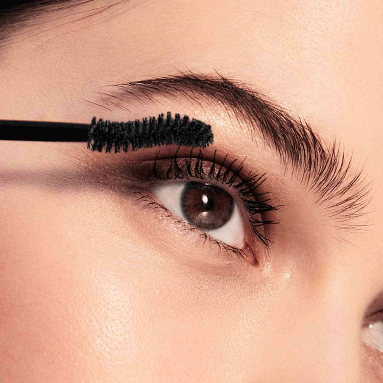 ریمل والیومایزینگ جوردانی گلد اوریفلیم با خاصیت تقویت کنندگی مژه