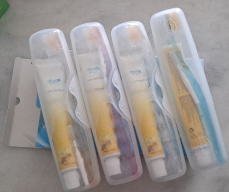 پک مسواک و خمیردندان اتمی